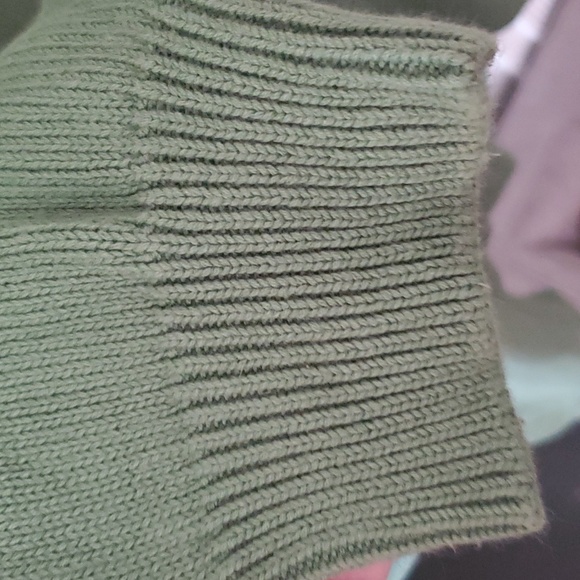 Orvis Sweater - Picture 2 of 9